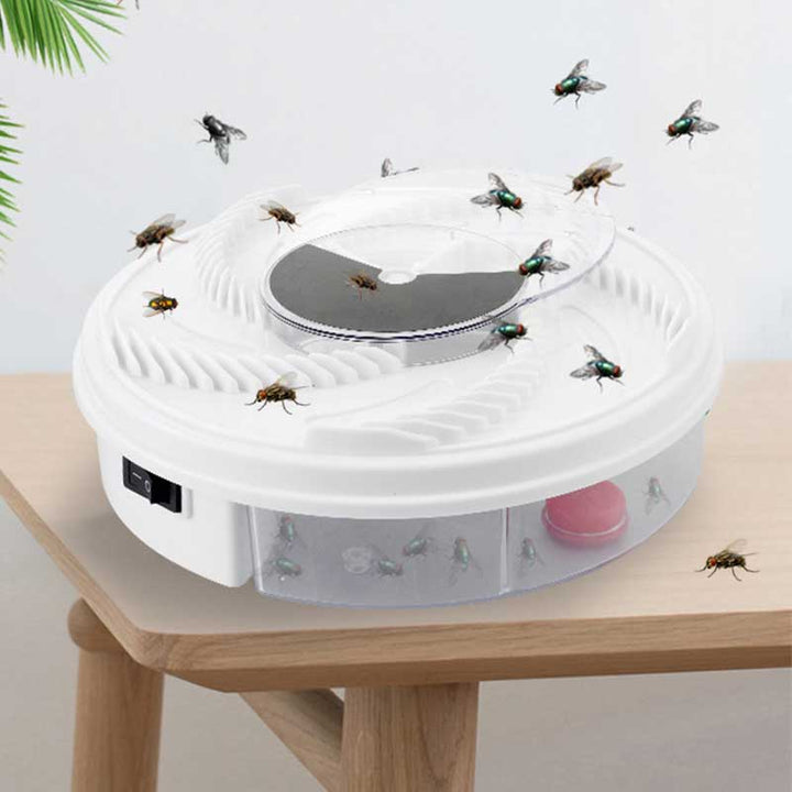 Atrapa moscas eléctrico con sistema giratorio – BuzzTrap