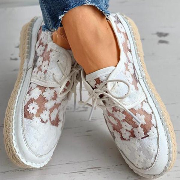 Embroidered flower shoes with supportive footbed – Lucine