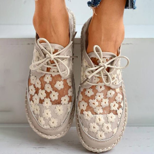 Embroidered flower shoes with supportive footbed – Lucine