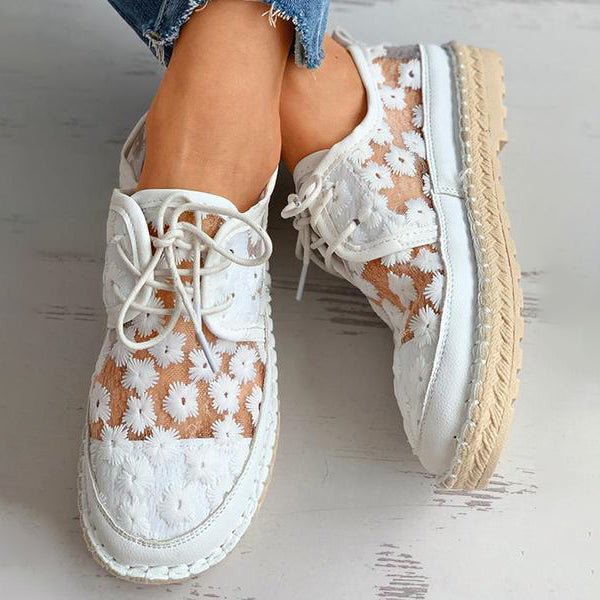 Embroidered flower shoes with supportive footbed – Lucine