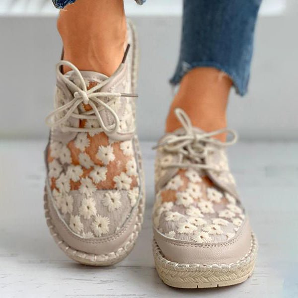 Embroidered flower shoes with supportive footbed – Lucine