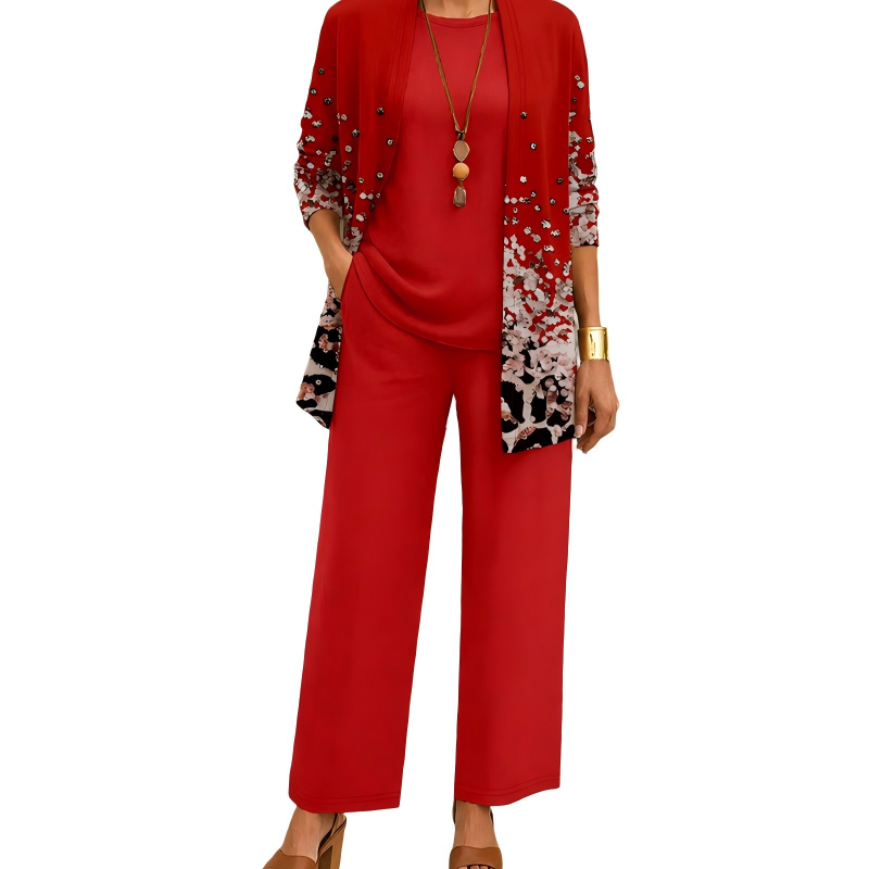 Frontansicht des Sets in Rot: Cardigan mit hellem Leoparden-Print und Pailletten-Akzenten, rotes Shirt und weite Hose. 5
