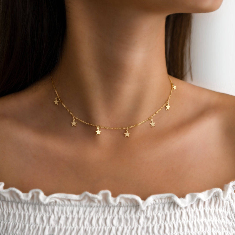 Stylish Star Necklace – Elara