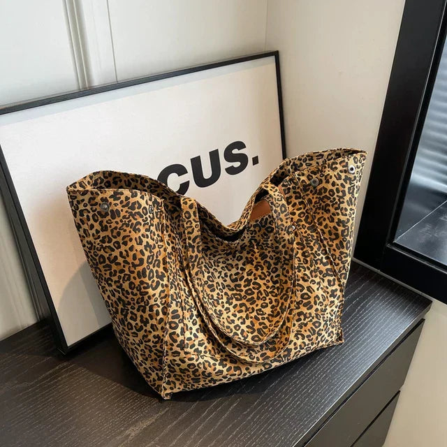 Oversized lærred skuldertaske med leopardmønster - lilla