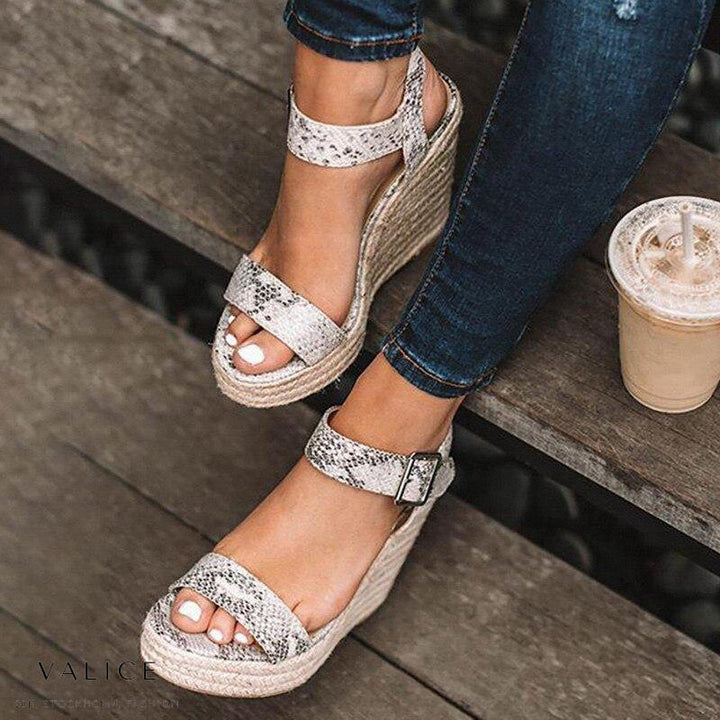 Orthopedic wedge heels with buckle - Mila