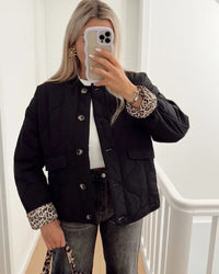 Elegant women's jacket with leopard lining – Narela