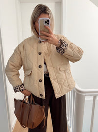 Elegant women's jacket with leopard lining – Narela