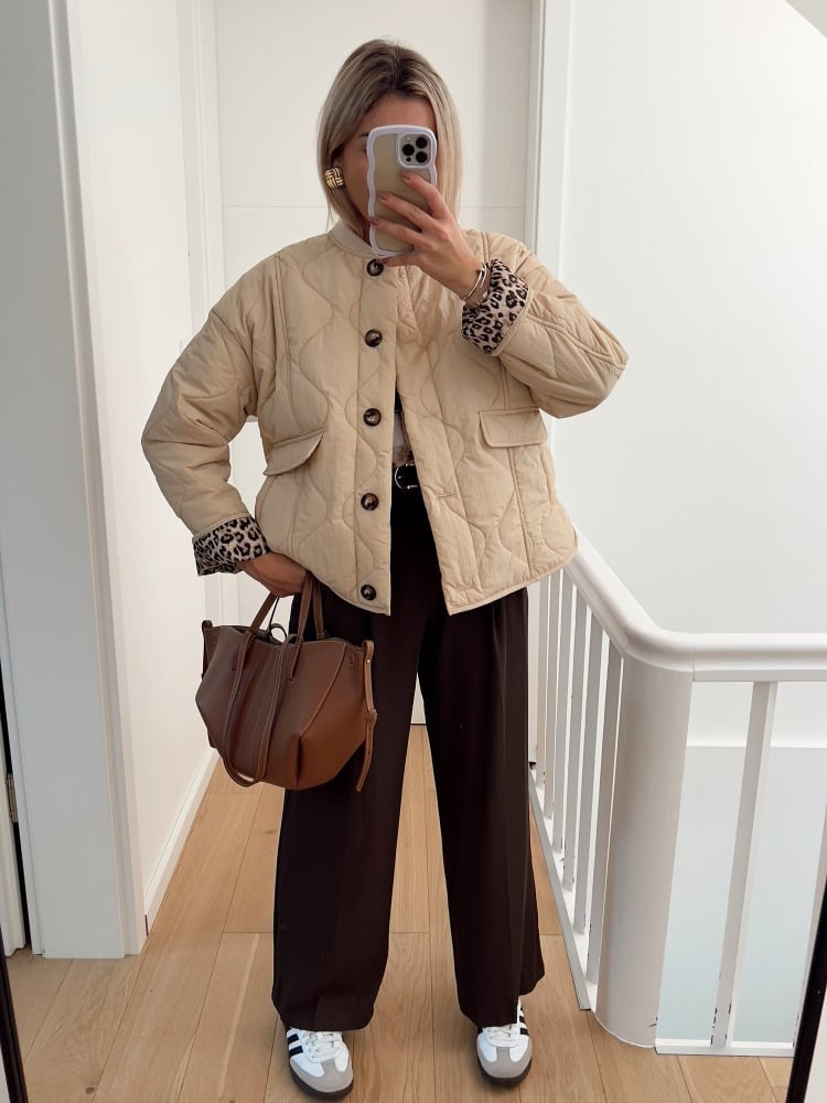 Elegant women's jacket with leopard lining – Narela