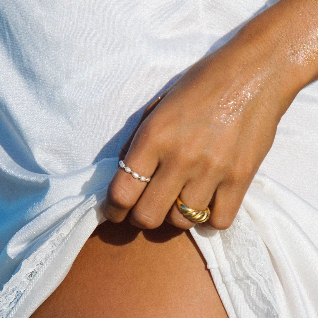 Stylish Women's Ring – Isle