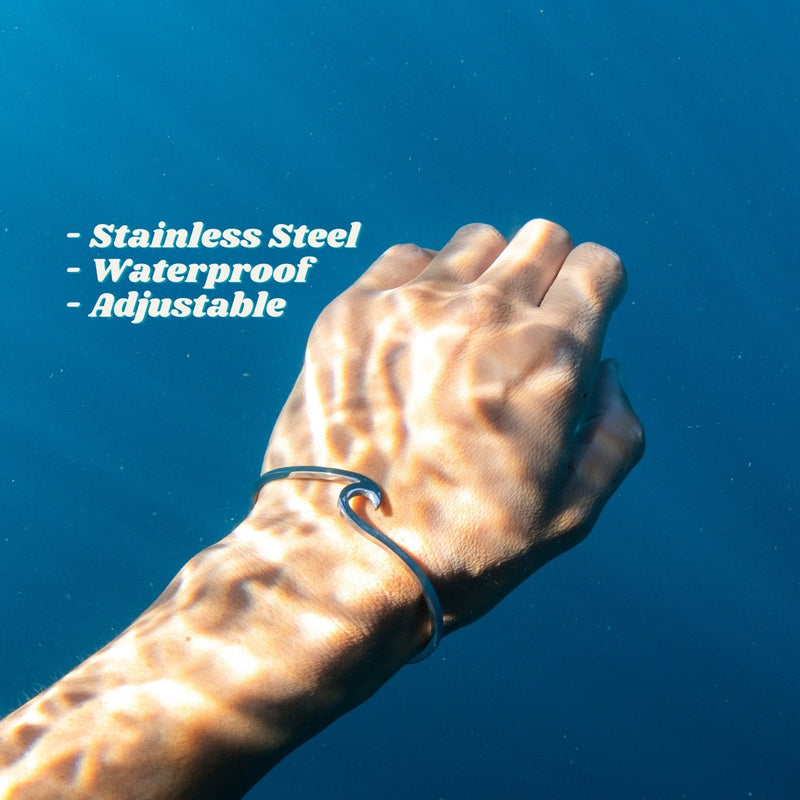 Subtilt bølget armbånd til damer – Mira