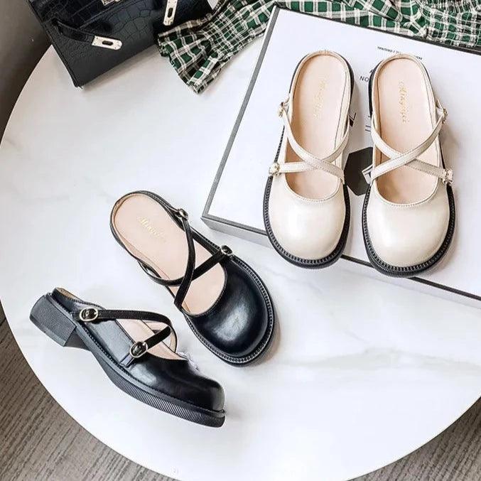 Mary Jane-pumps med stilfuld spænde - Clara