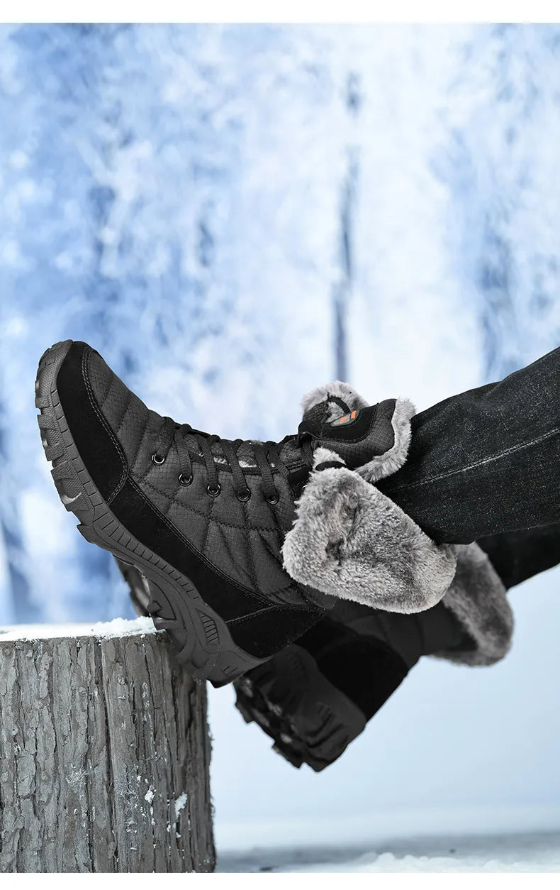 Winter hiking boots | Large and sturdy snow stompers
