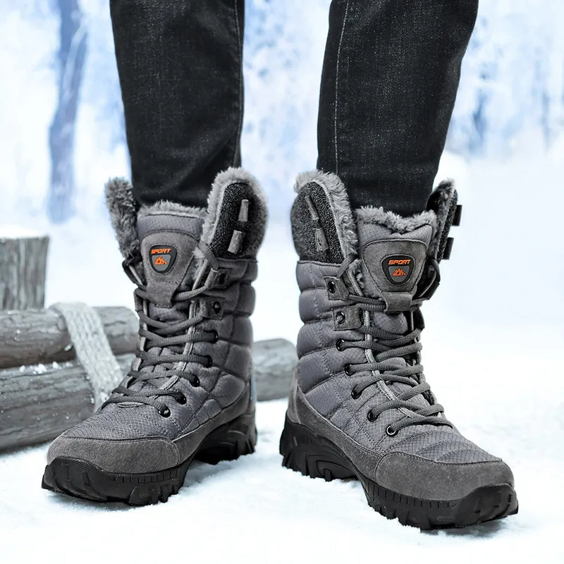 Winter hiking boots | Large and sturdy snow stompers