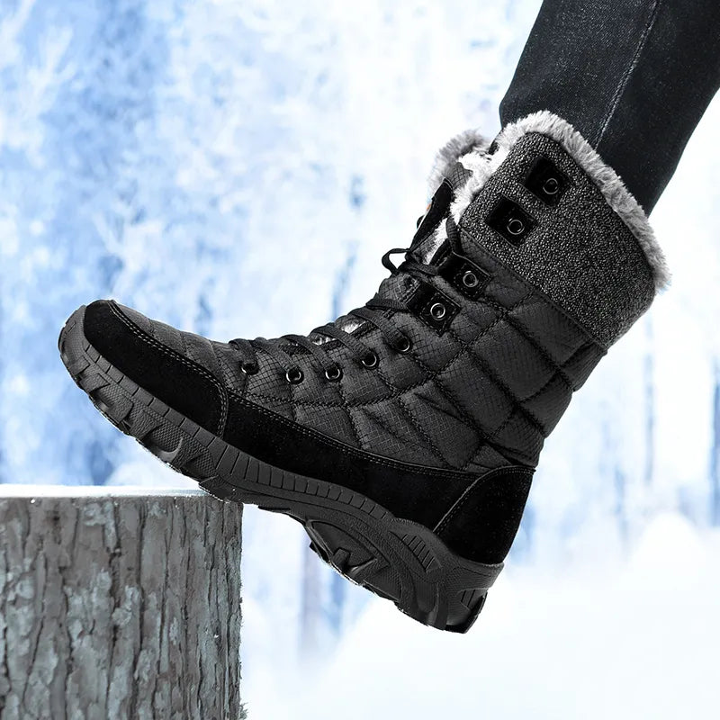 Winter hiking boots | Large and sturdy snow stompers