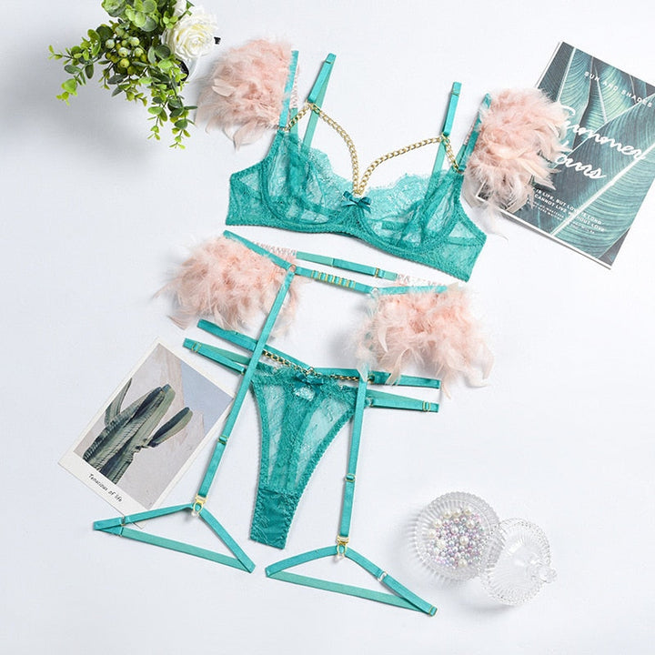 Mirella conjunto de lencería de 3 piezas | Un conjunto sexy con detalles únicos