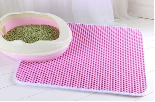 NonSlipPurrfect | Keep your floor clean and dry with this practical cat litter mat!
