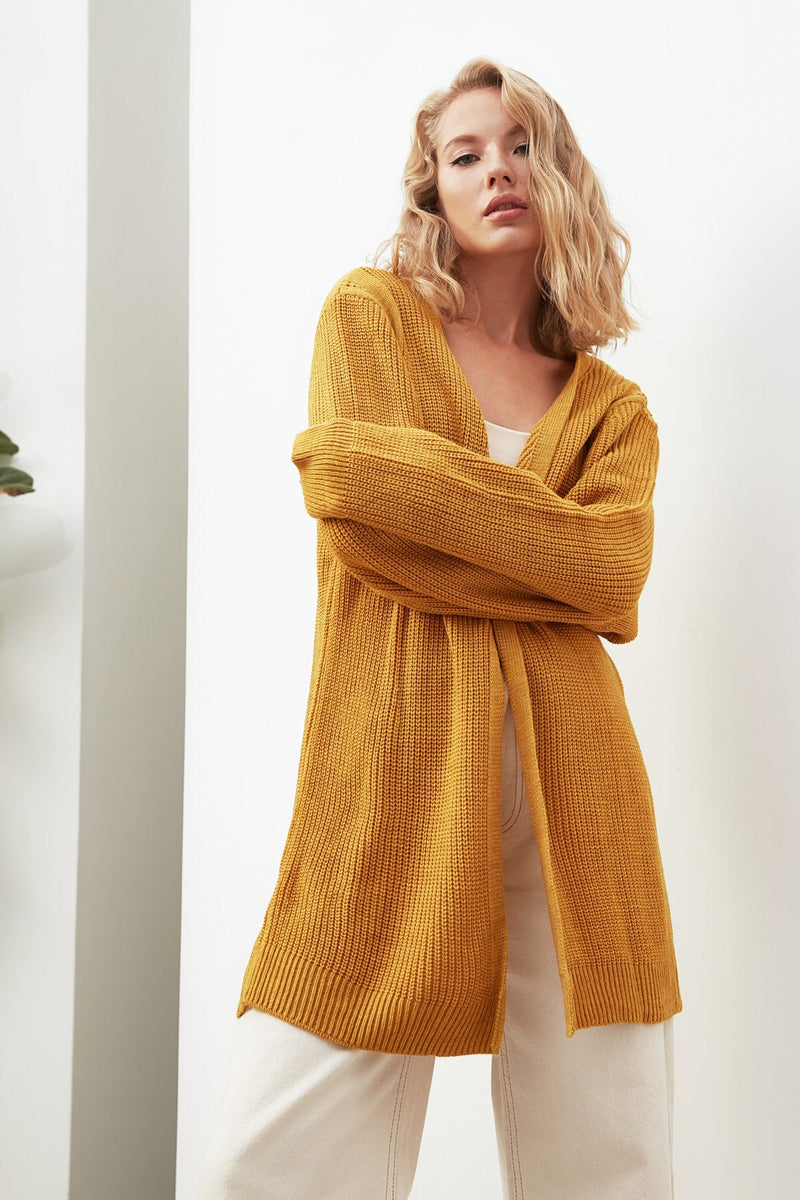 Yara Lounge Vest | Knitted and Fine Lounge Cardigan